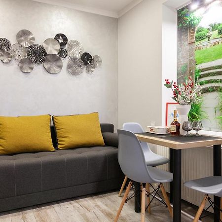 Alfa Apartments Kniazia Leva 2 Lviv Exterior photo
